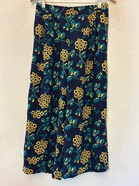 J Crew Navy Floral Wide-Leg pull on pants with Yellow Bouquet Print Size 6 EUC